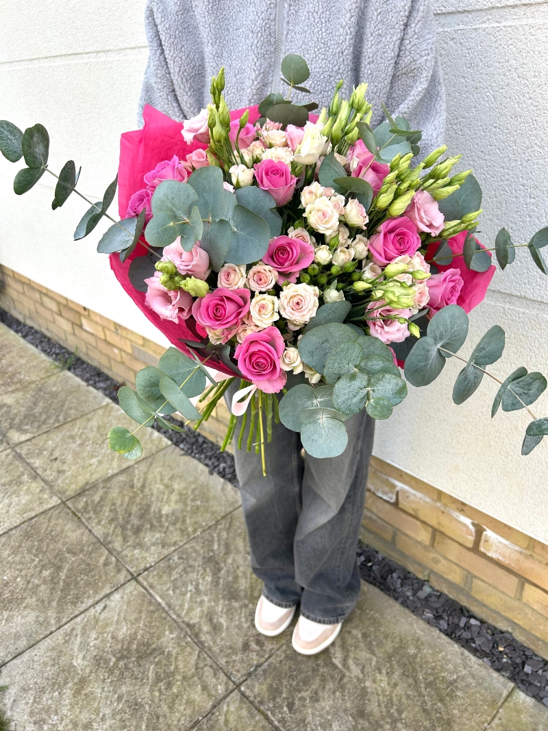 Rose Garden Grand Bouquet.