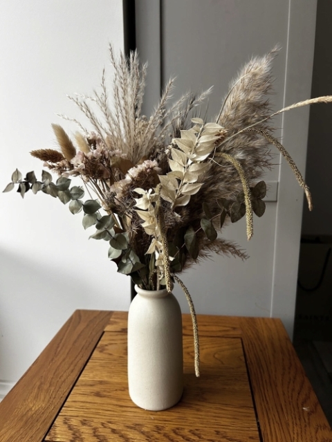 Dried Flower Bouquet Beige